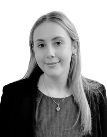 Image of Amanda Welch, legal assistant.